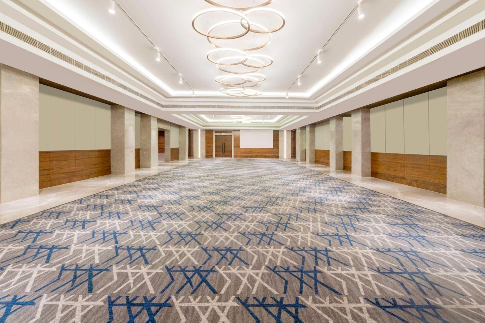 Radisson Hotel Vrindavan Ngoại thất bức ảnh