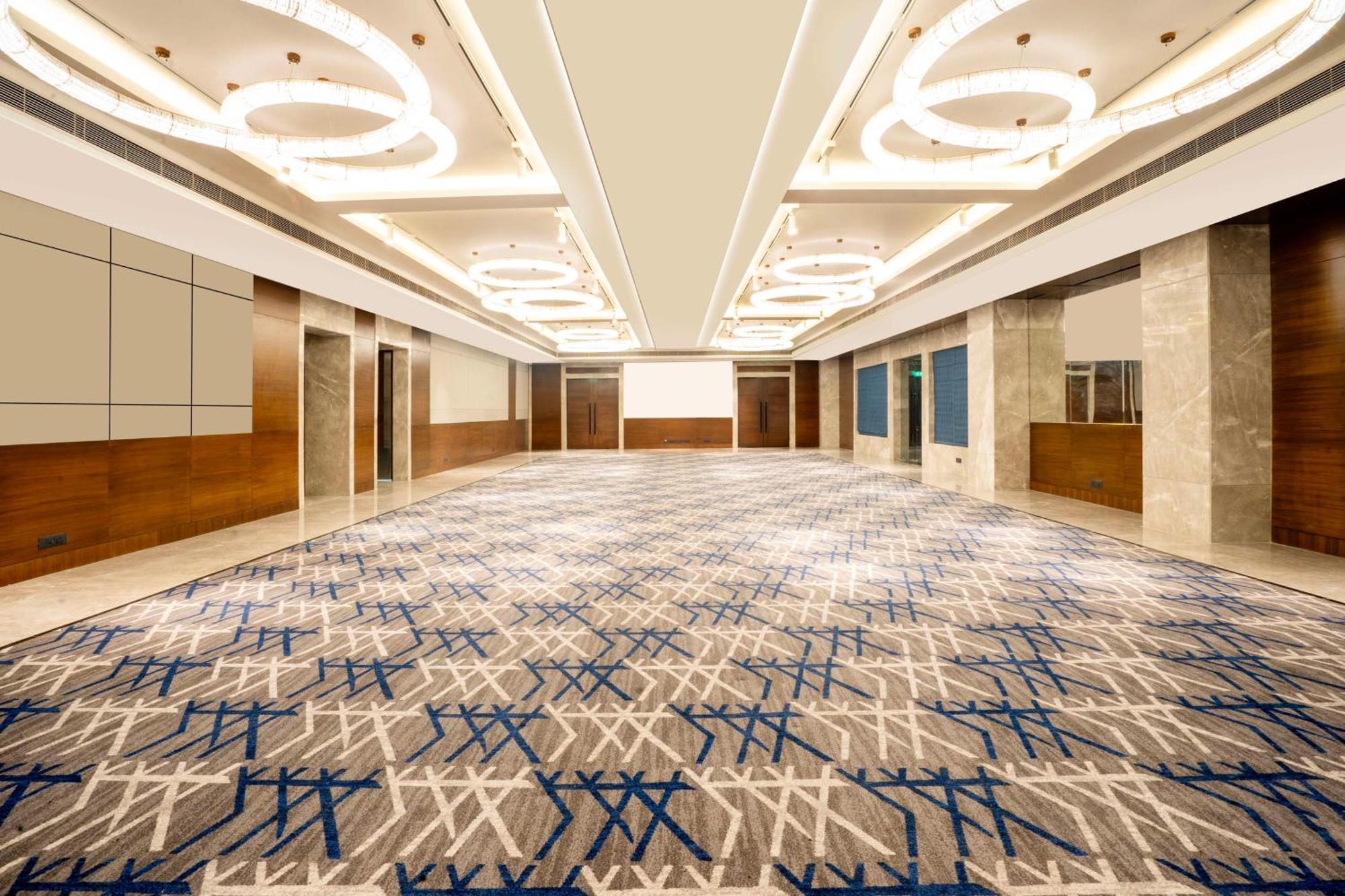 Radisson Hotel Vrindavan Ngoại thất bức ảnh