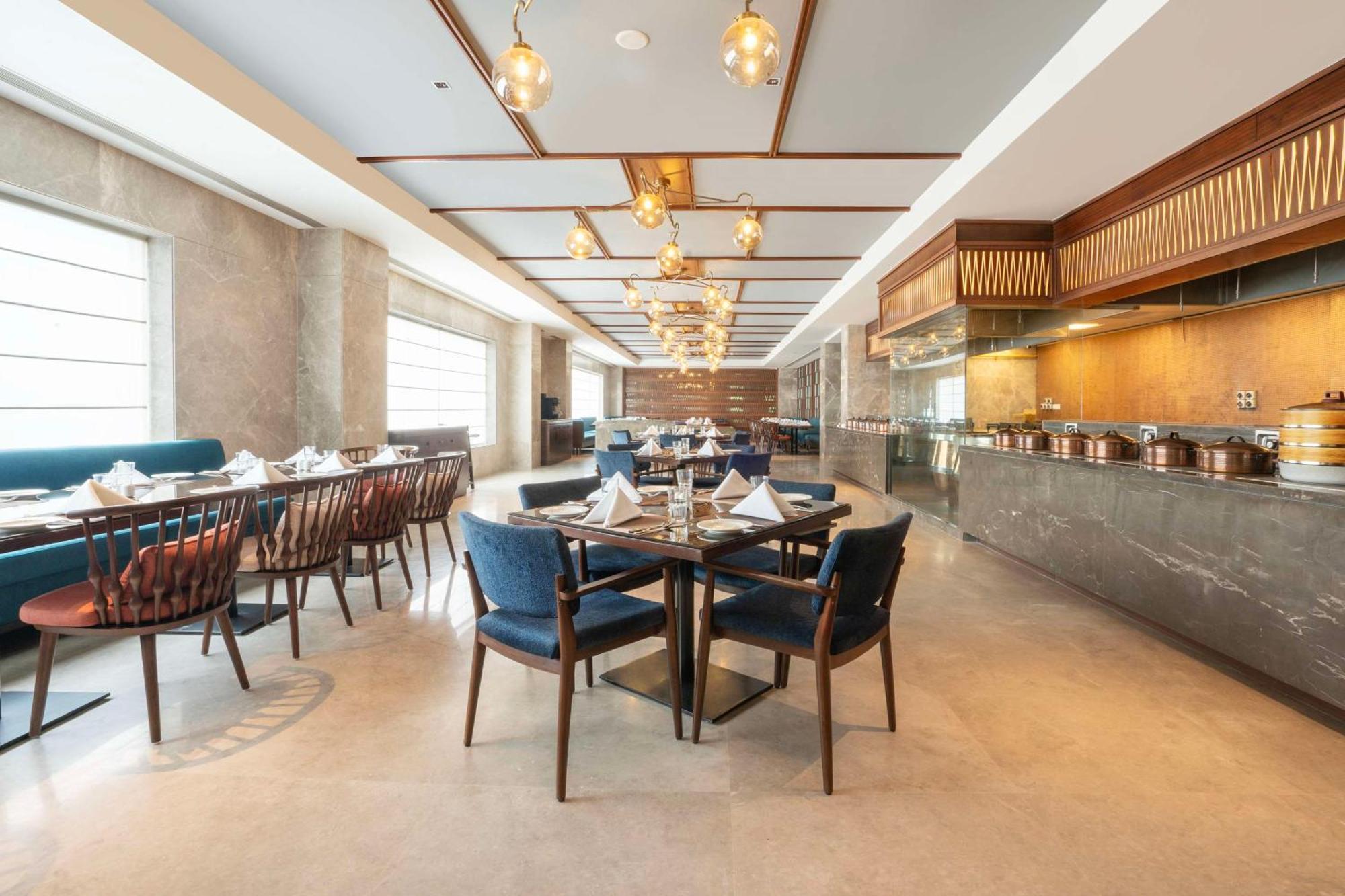 Radisson Hotel Vrindavan Ngoại thất bức ảnh