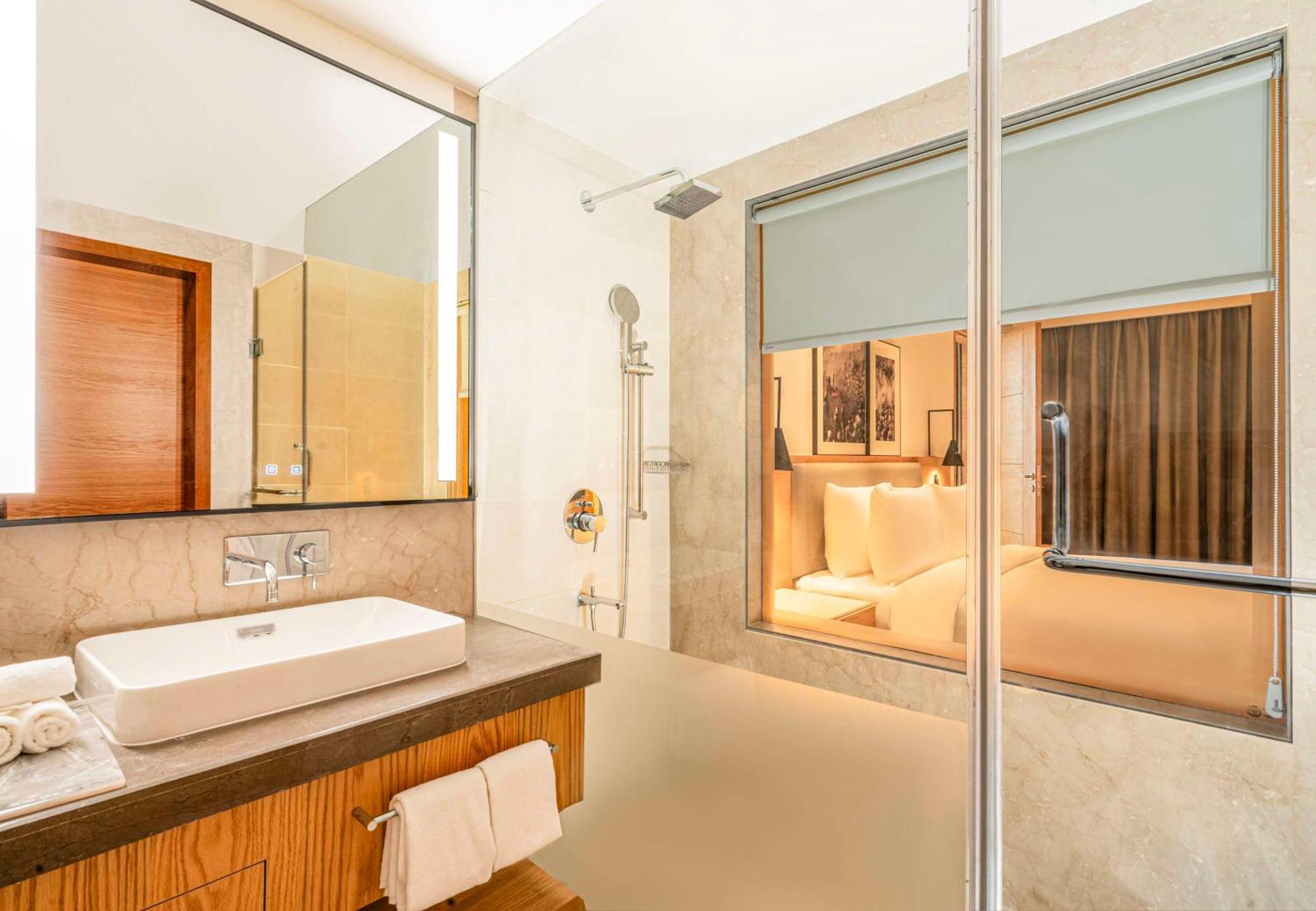 Radisson Hotel Vrindavan Ngoại thất bức ảnh