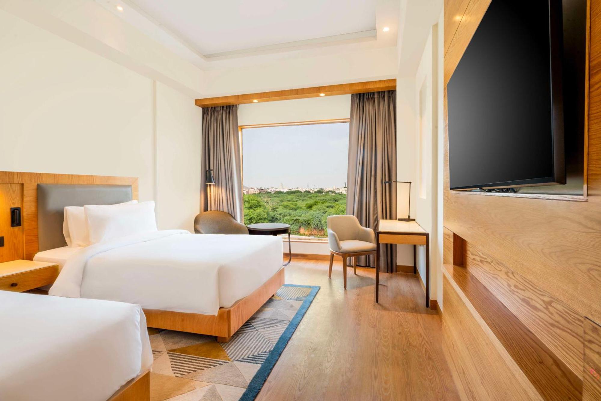 Radisson Hotel Vrindavan Ngoại thất bức ảnh